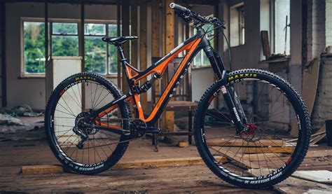 Best Full Suspension Enduro and Trail Bikes 2015 | Dirt