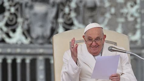 Papa Francisco Descarta Renuncia Y Habla De Sus Amores De Juventud