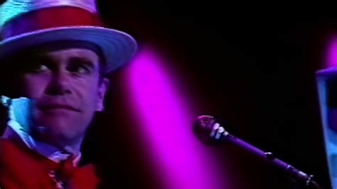 Elton John - Your Song - Sydney 1984 - YouTube