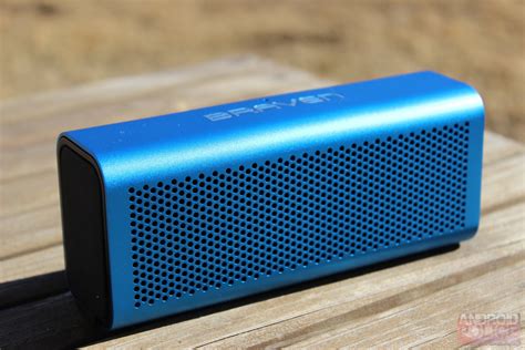 Braven 710 Bluetooth Speaker Review Good Set Of Features Lackluster Sound