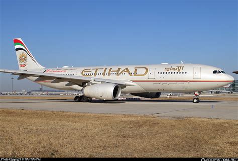 A Eyd Etihad Airways Airbus A Photo By Tiantianpai Id