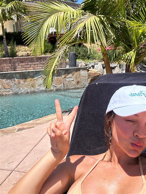 GABRIELLA ABUTBOL 🦋 (@gabriella.ellyse) on Threads