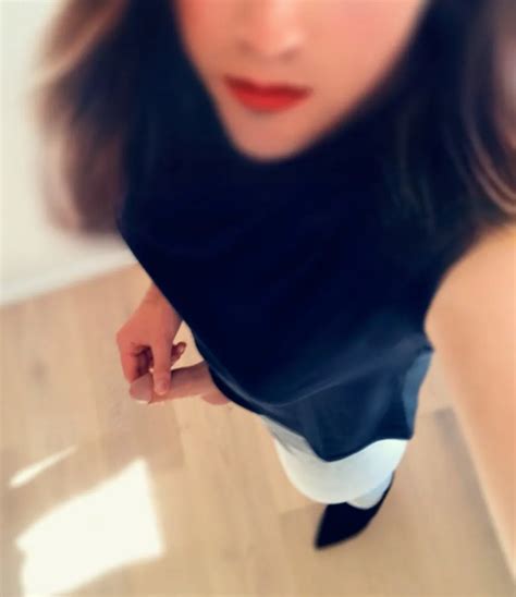 Having Fun Nude Pics Xhamster