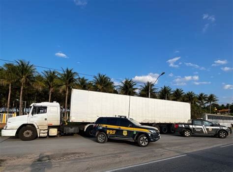 Carga De Produtos Falsificados Apreendida Em Ribeira Do Pombal Ba