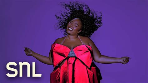 Lizzo Covered Stevie Wonder S Someday At Christmas On Snl Watch