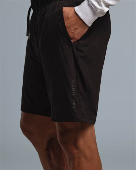 Sport Utility Shorts in Navy | MUNICIPAL