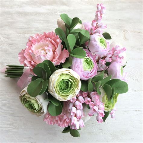 Ранункулюс букет невесты (75 фото)