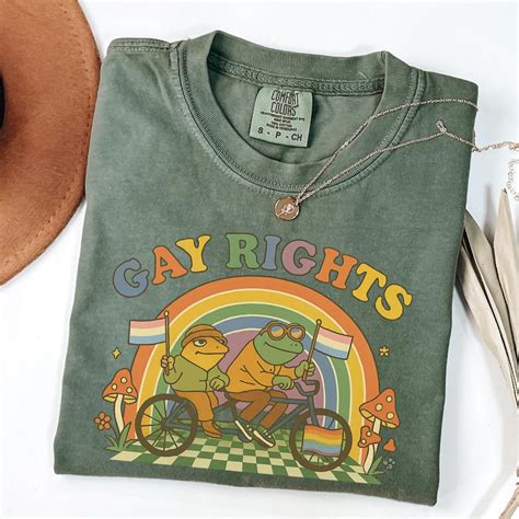 Funny Frog Gay Rights Lgbt Rainbow Comfort Colors T Shirt Funny Lgbt Shirt Frog And Toad