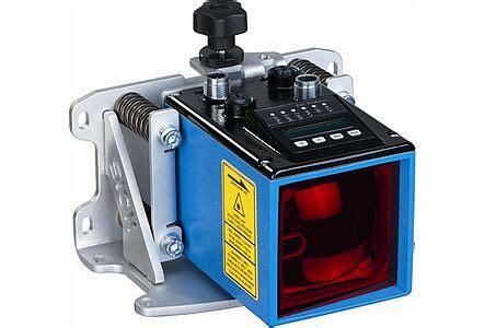 DL100-21AA2102 - Distance sensor 0,15...100m - Product Finder