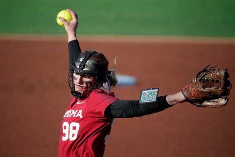 Oklahoma Softballs 41 Game Winning Streak By The Numbers Sports