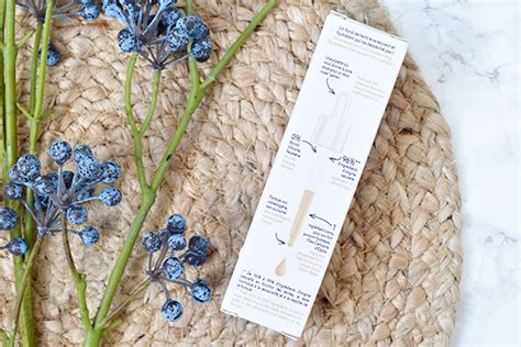 Yves Rocher Pure Light Moisturizing Nude Foundation Byaranka Nl