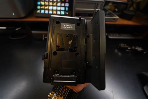 Core SWX GPTS V Mount Hot Swap Adapter Photography Photography Accessories Batteries