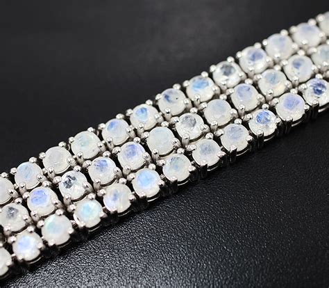 Серебряный браслет с лунным камнем купить в интернет магазине ...