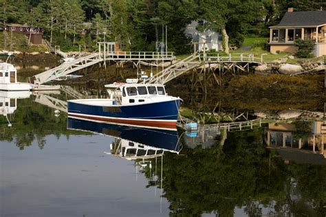 Guide To The Best Lobster Boat Tours In Maine Visitmaine Net