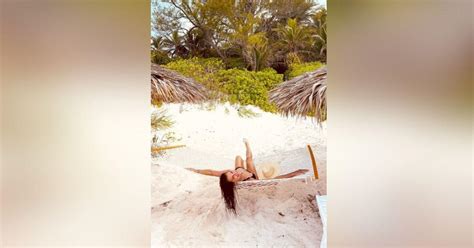 Bikini Clad Brooke Shields Celebrates Her Th Birthday In Paradise