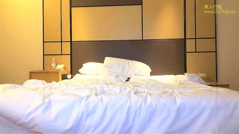 Watch 小宝寻花约了个性感黑帽妹子03 China 中国 中文 Porn SpankBang