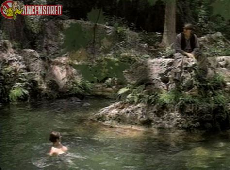 Naked Sascha Biesi In Dust To Dust