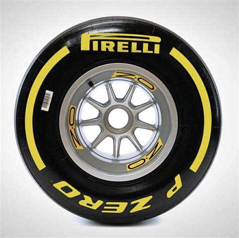 Formula 1, Formula Racing, Cartoon Girl Drawing, Girl Cartoon, Pirelli ...