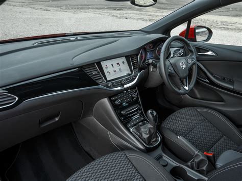 Vauxhall Astra Sports Tourer review - Practical Caravan