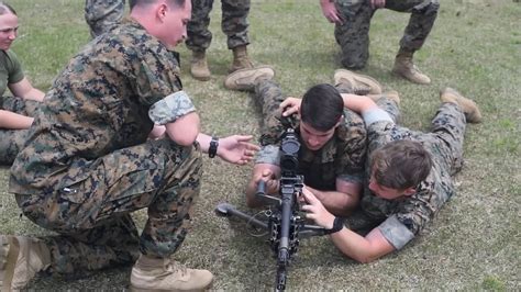 Marines Conduct Machine Gun Drills Youtube