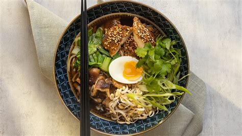 Japansk Ramen Med Soja Och Sesamstekt Kycklingl R Recept Av Daniel