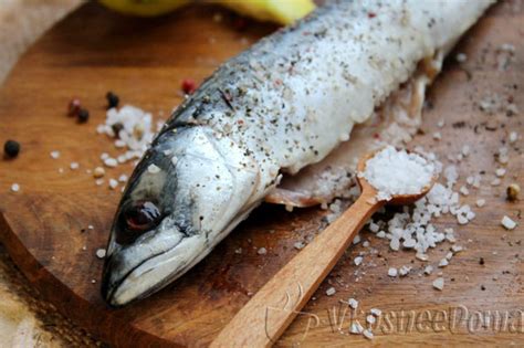 Голубая скумбрия запеченная в духовке рецепт с фото