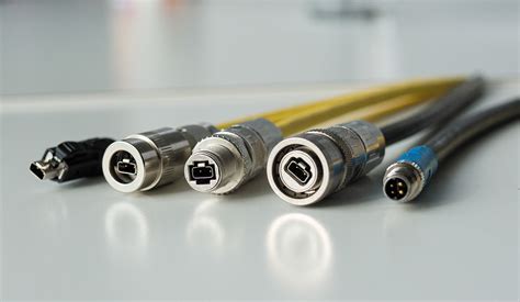 Унифицированный разъем для однопарного Ethernet