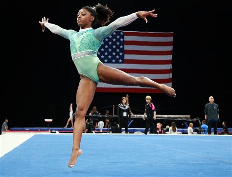 Simone Biles dresses 'for the survivors' while winning 5th US title