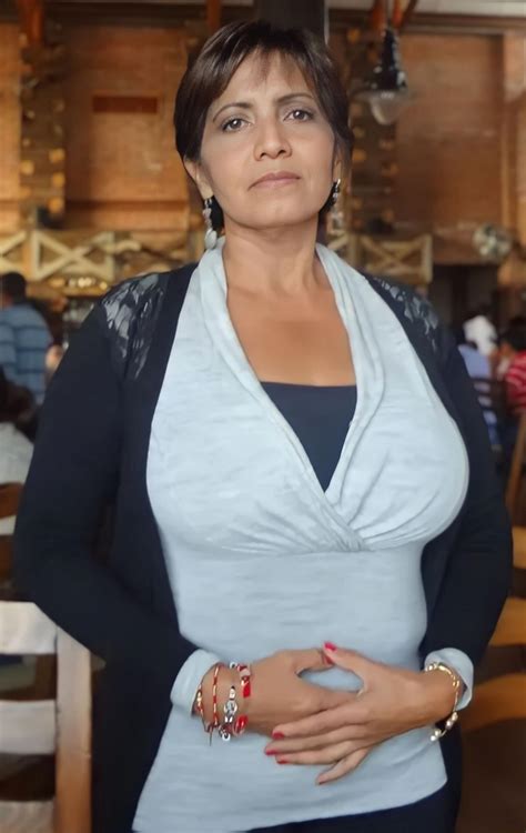 La milf de mi mamá r Incestoides