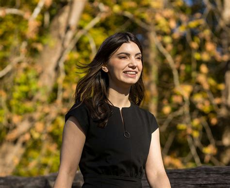 The Role of Oculoplastic Surgeons in Managing Eyelid Disorders | Blog