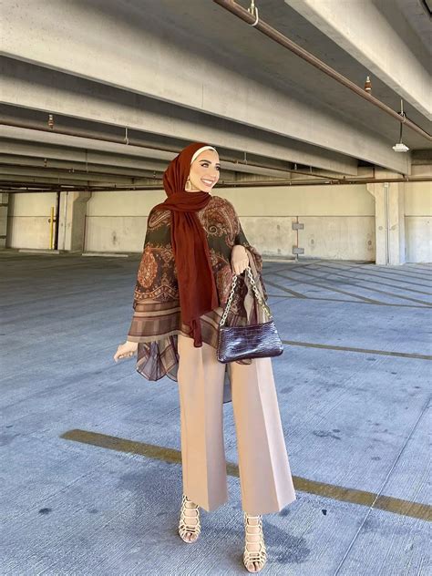 Gorgeous hijabi | Scrolller