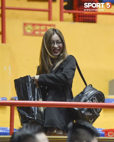 Điểm mặt dàn hot girl cả năm yêu đương nhộn nhịp nhưng Tết đến Xuân về vẫn một mình như ai