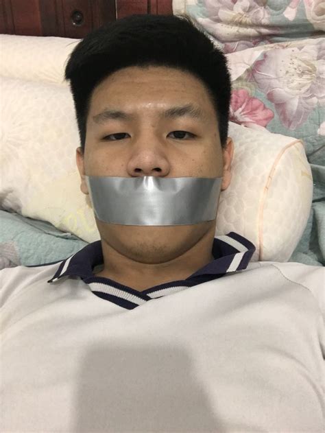 Ghim trên Thằng Gay Lọ