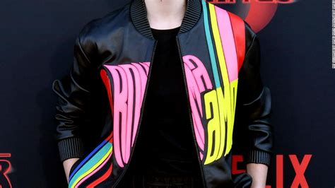 Noah Schnapp Actor De Stranger Things Revela Que Se Identifica Como Gay Cnn Video