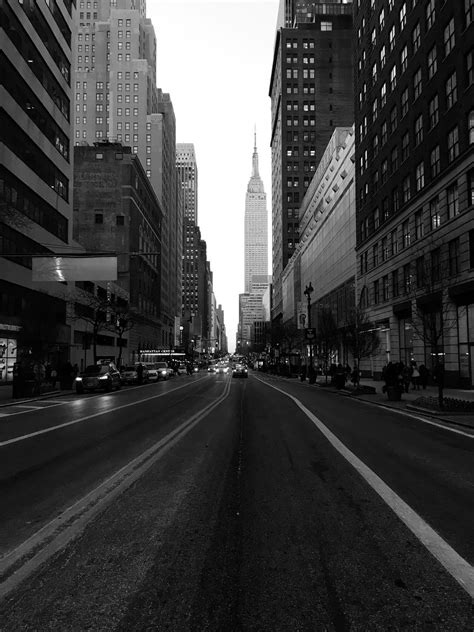 34th Street | Looking East on 34th Street - NYC | street level | Flickr