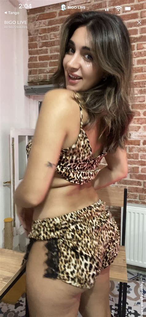 Emerald Emeraldjustine Nude OnlyFans Leaks Fappening FappeningBook