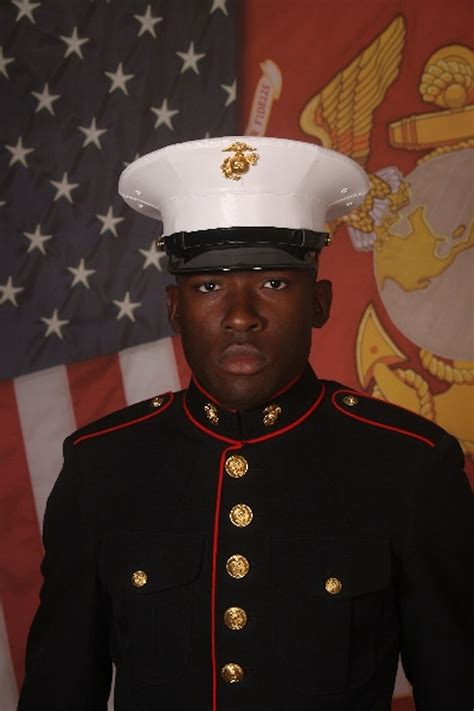 Marine dies at Parris Island during physical fitness test | Flipboard