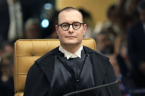 Zanin mantém regra de 30 de recursos para candidaturas negras Jornal