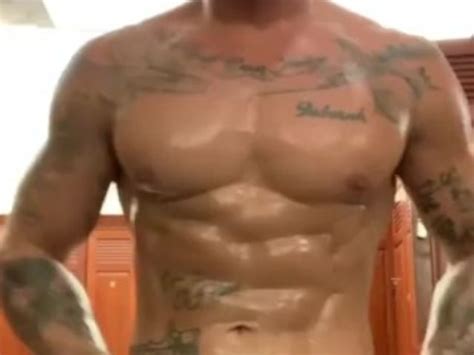 What Is The Name Of This Person Instagram Or Twitter Account Gay Porn Reply