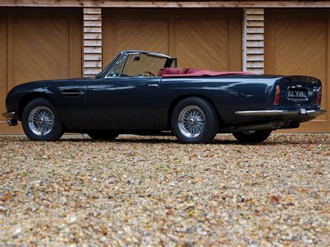 Aston Martin Db Volante Uk Spec Classic Wallpapers Hd