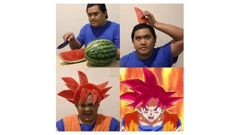 Cosplay Low Budget Pakai Buah Warna Merah Ini Kreatif Sekaligus Kocak Hot Liputan