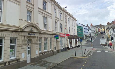 They Re Being Disgusting Ten Year Old S Horror When She Spotted Woman Performing Sex Act On A