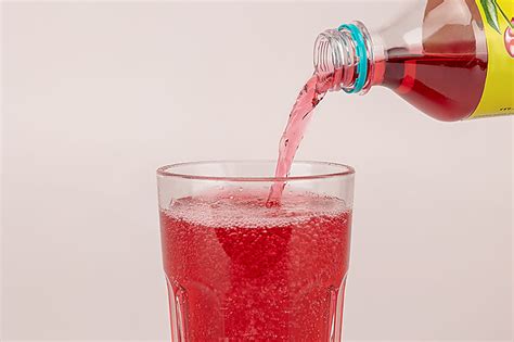 Газированная вода «Blow Fruits» со вкусом Вишня – бузина, 600 мл ...