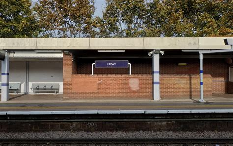 Travel Guide to Eltham Station in Melbourne by Bus or Train 12