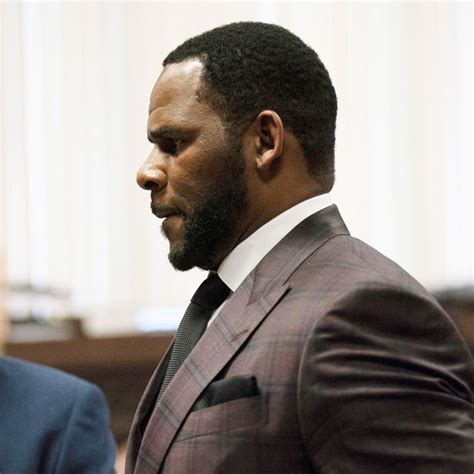 R Kelly Sex Crime Trial Victim Testifies Opening Argument