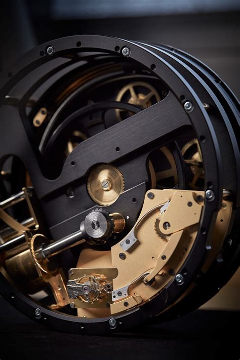 Vegas Time Couture: Fashionable Clock Accessories for Visitors! 2