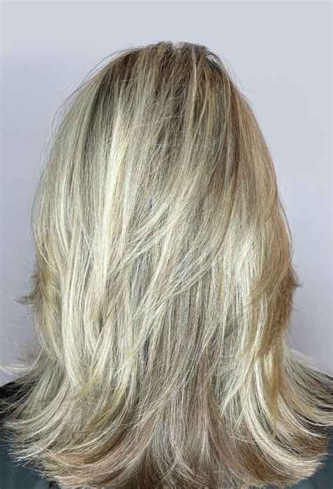 Best Layered Haircuts Hairstyles Dimensional Blonde Layered Haircut