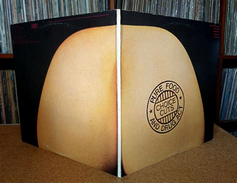 Historians are discussing the pure food and drug act impact 33