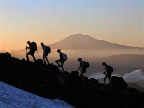 Jalur Pendakian Gunung Lawu Nomor Paling Hits Dan Cepat