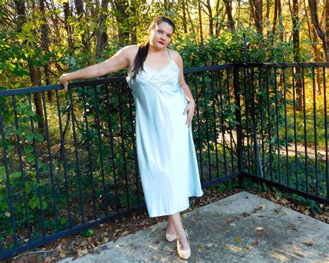 NWT Baby Blue Long Satin NIGHTGOWN Negligee Night Dress Gown Enchanting Sleepwear Lingerie XL